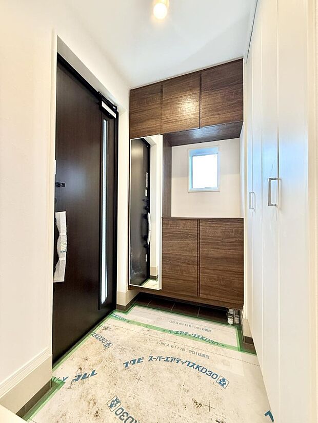 ■ ここから始まる一日、すっきり整った玄関