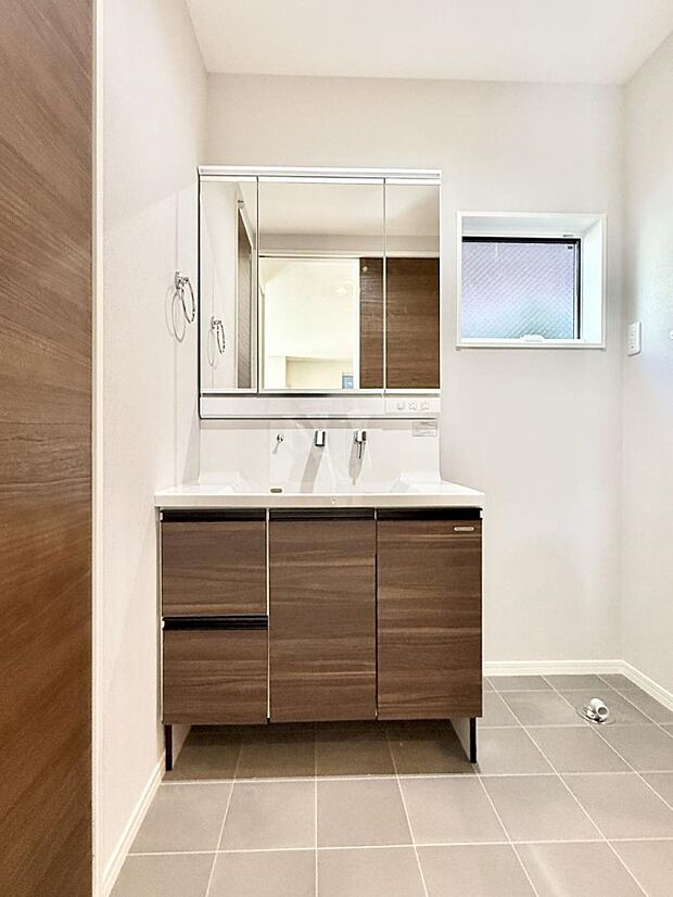 ■朝の準備がスムーズにできる広さです