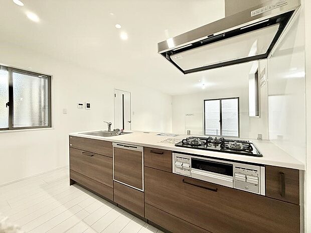 ■美味しい時間が生まれる、笑顔あふれるキッチン