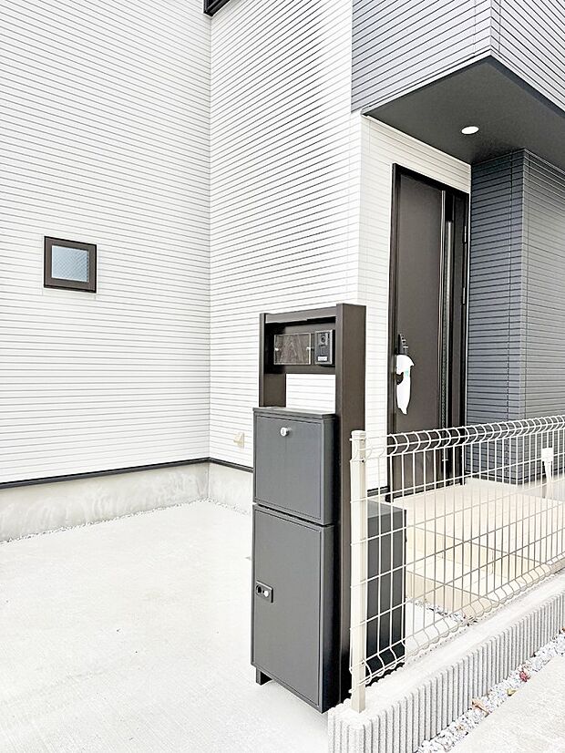 ■ 心地よい暮らしへとつながる、温かい玄関