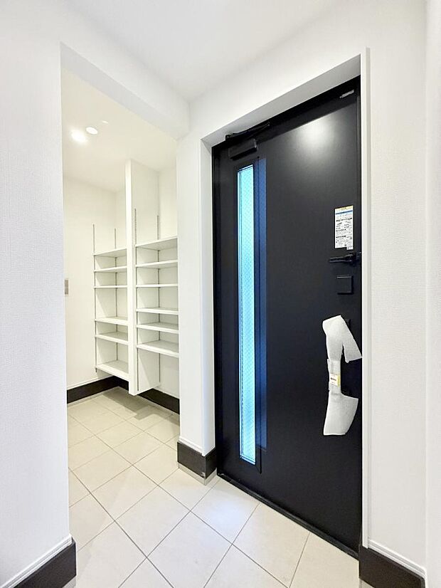 ■ シンプルで美しく、快適な暮らしの入り口