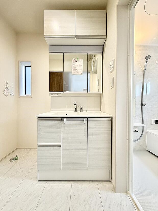 ■朝の準備がスムーズにできる広さです