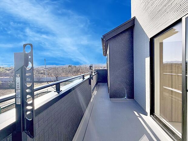 ■ 季節の移ろいを感じられる開放的な空間です