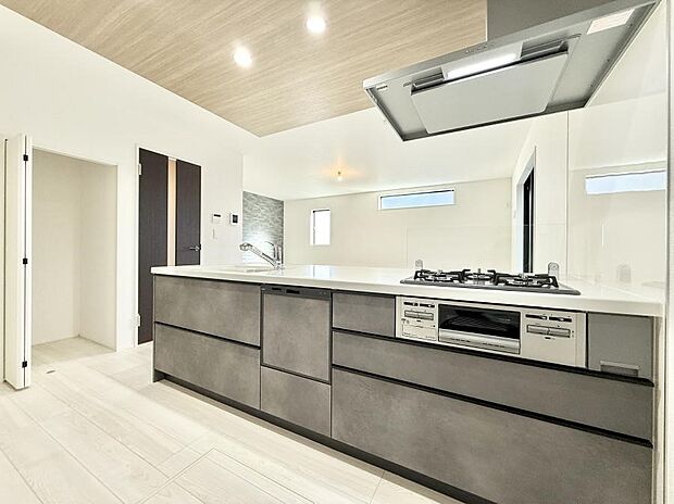 ■料理がもっと楽しくなる、快適なキッチン空間