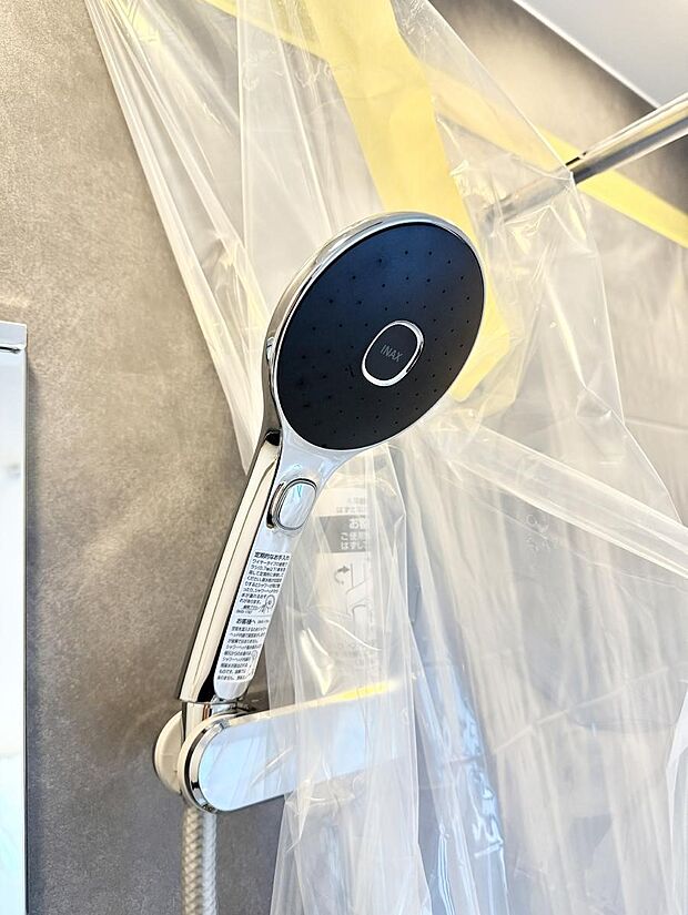 ■手元で簡単に止水できるため、水の無駄遣いを減らすことができます。