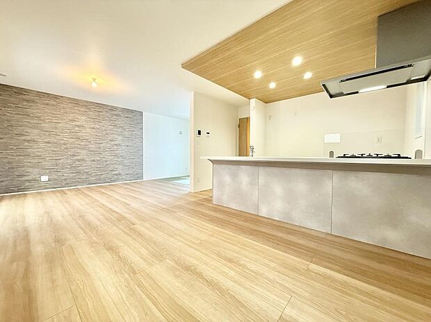 ■くつろぎと笑顔が集まる、心温まるリビング