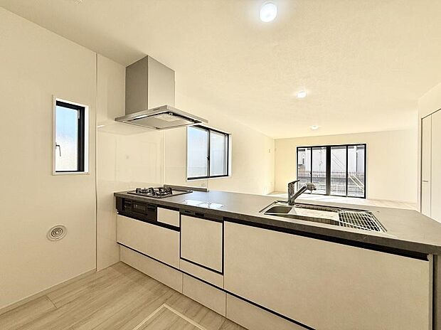 ■家族の絆を深める、温もりのあるキッチン