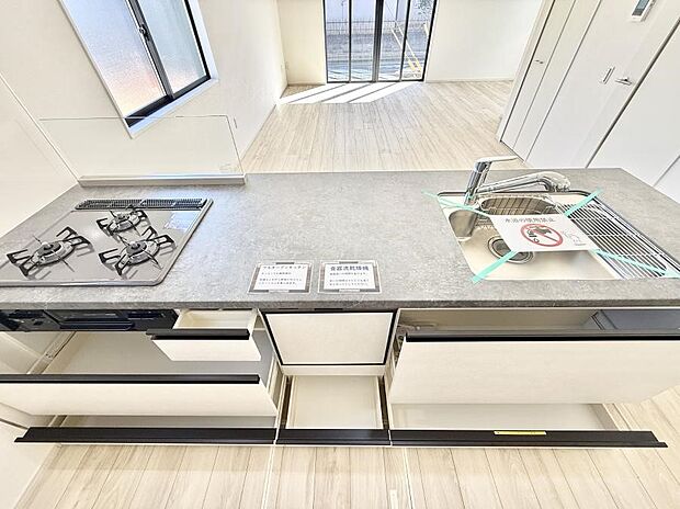 ■料理がもっと楽しくなる、快適なキッチン空間