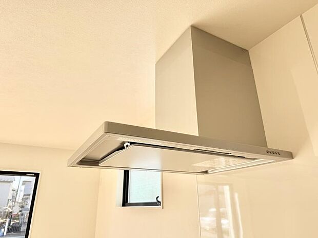 ■調理時の蒸気や匂いが換気扇に誘導され、効率的に排煙ができます。