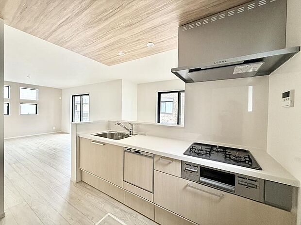 ■家族の絆を深める、温もりのあるキッチン