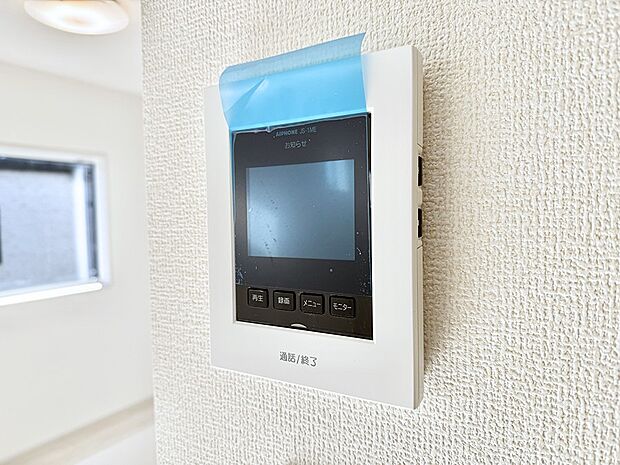 ■画面でしっかり確認でき防犯対策に最適