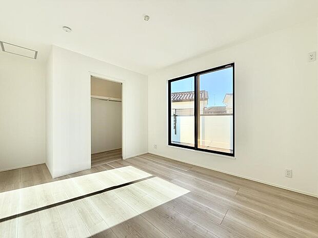 ■落ち着いた色合いのお部屋で穏やかな時間を楽しめます