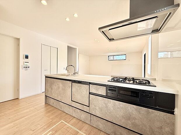 ■美味しい時間が生まれる、笑顔あふれるキッチン