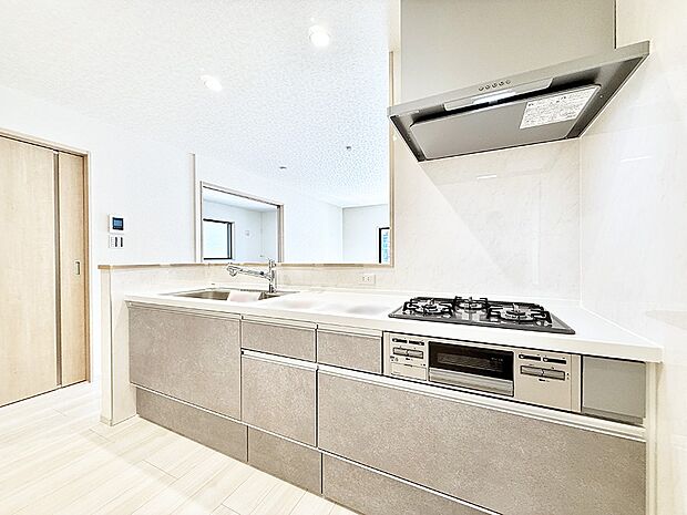 9号棟 ■料理がもっと楽しくなる、快適なキッチン空間