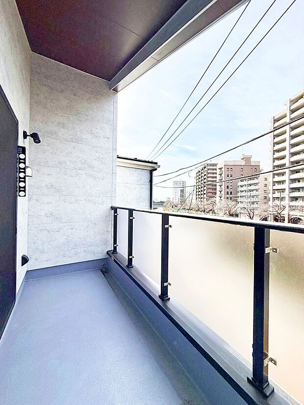 ■ 季節の移ろいを感じられる開放的な空間です