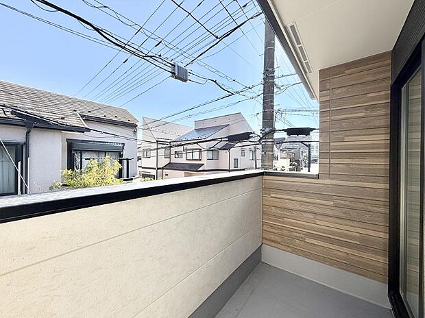 ■ 季節の移ろいを感じられる開放的な空間です