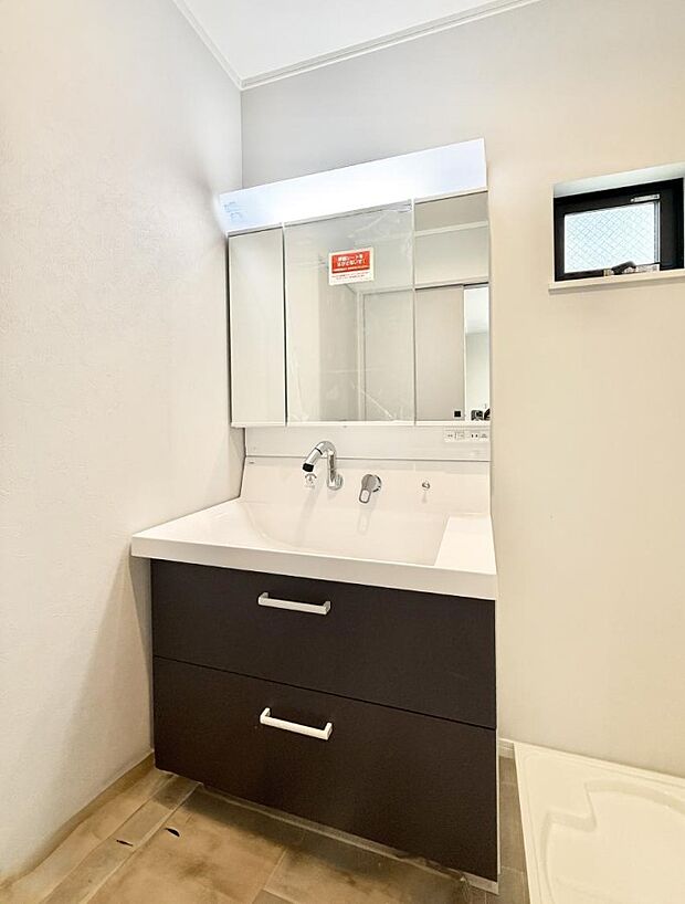 ■朝の準備がスムーズにできる広さです