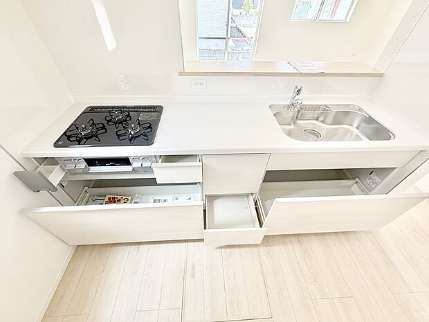 3号棟 ■家族の絆を深める、温もりのあるキッチン