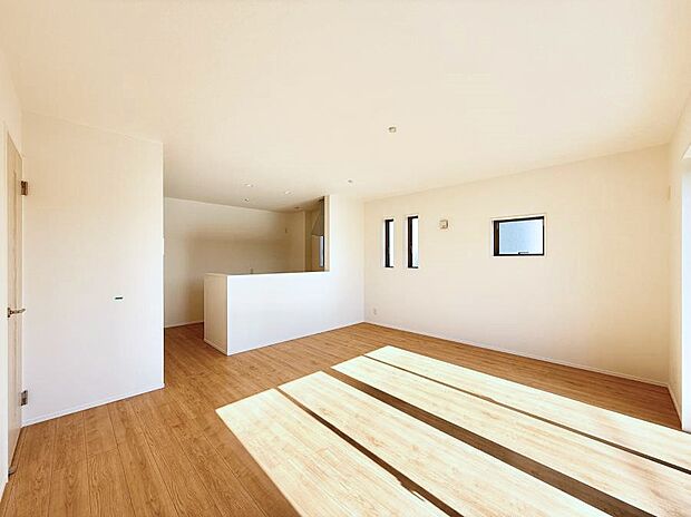 ■心落ち着く場所、ゆったり過ごせるリビング