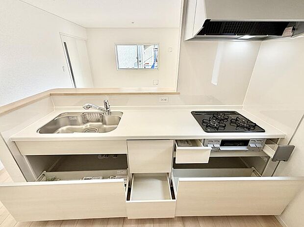 ■美味しい時間が生まれる、笑顔あふれるキッチン