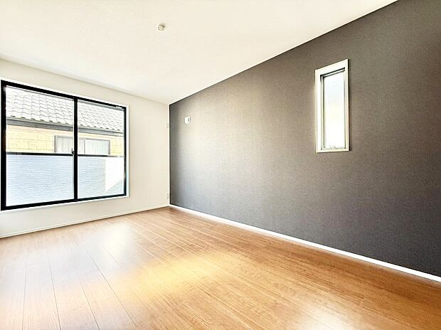 2号棟 ■落ち着いた色合いのお部屋で穏やかな時間を楽しめます