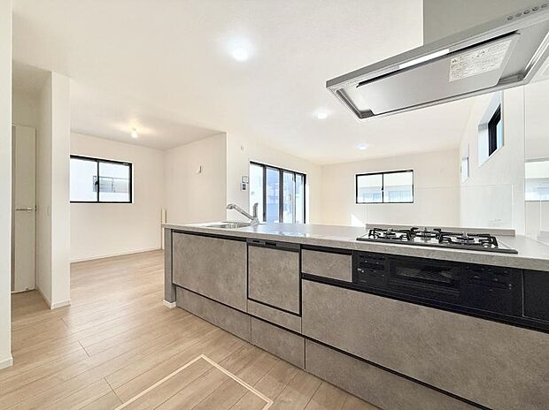 ■家族の絆を深める、温もりのあるキッチン