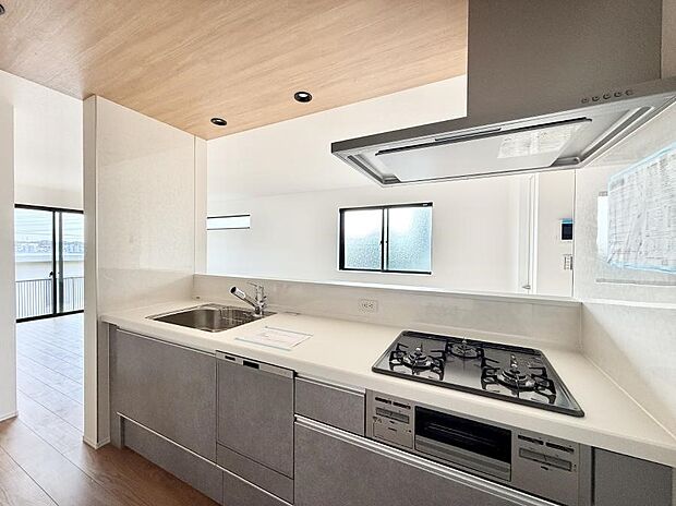 ■家族の絆を深める、温もりのあるキッチン