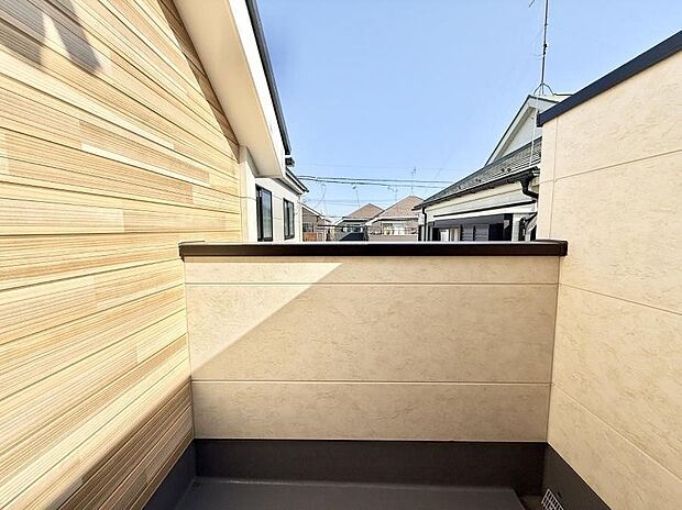 ■ 季節の移ろいを感じられる開放的な空間です