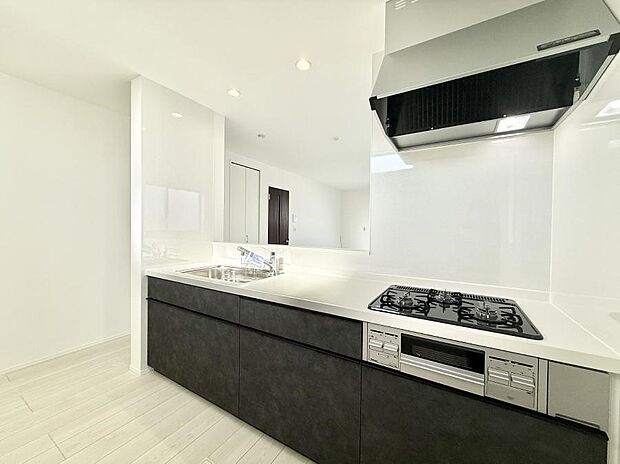 ■シンプルで美しく心地よい時間を生むキッチン空間