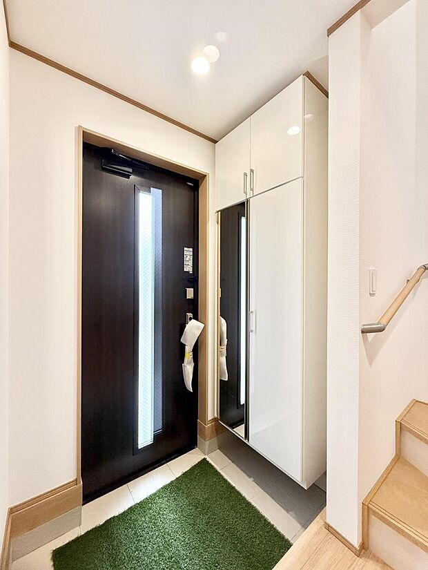 ■玄関はお家の顔！おしゃれな玄関でお客様をお迎え！