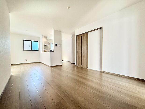 ■くつろぎと笑顔が集まる、心温まるリビング