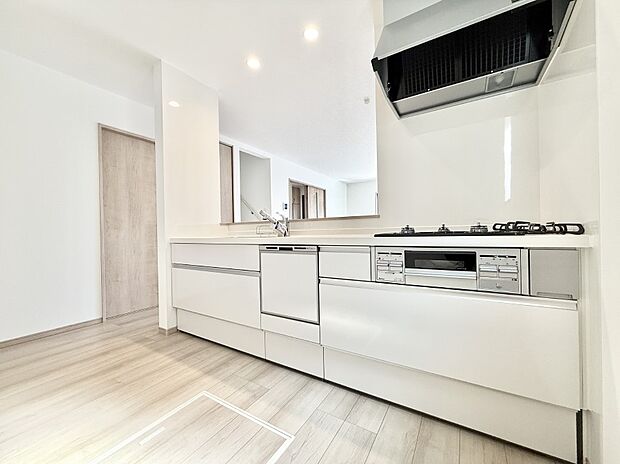 ■家族の絆を深める、温もりのあるキッチン