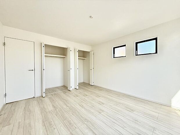 ■落ち着いた色合いのお部屋で穏やかな時間を楽しめます