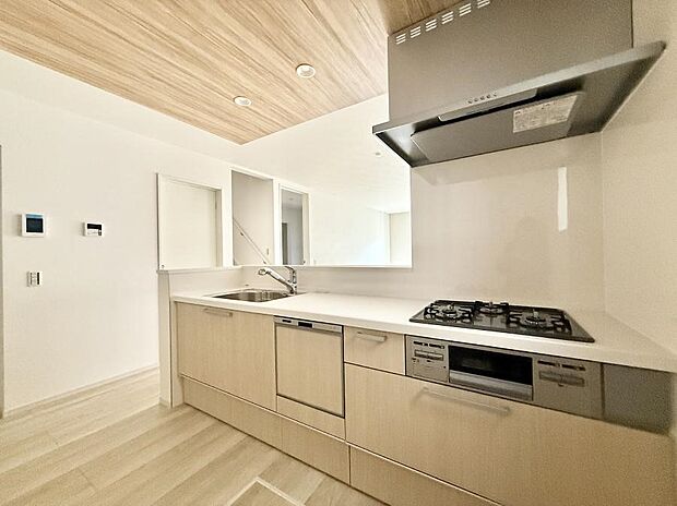 ■シンプルで美しく心地よい時間を生むキッチン空間