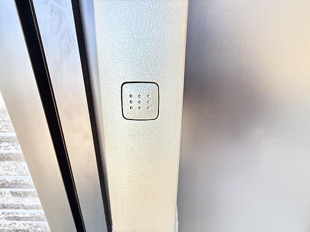 ■鍵を取り出さずに便利に操作できて快適