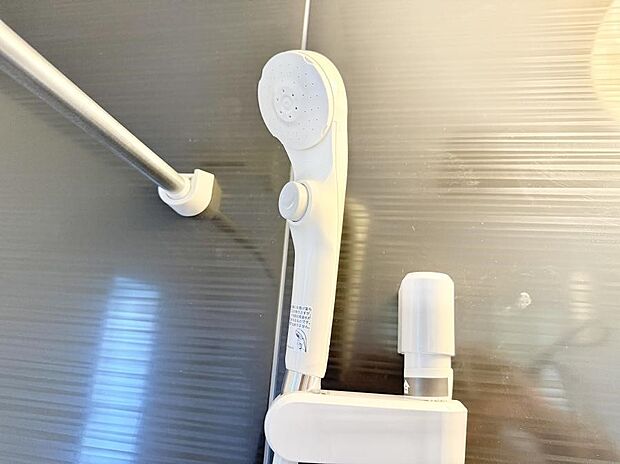 ■手元で簡単に止水できるため、水の無駄遣いを減らすことができます。