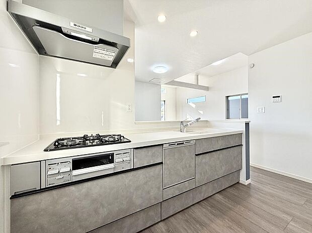 ■家族の絆を深める、温もりのあるキッチン