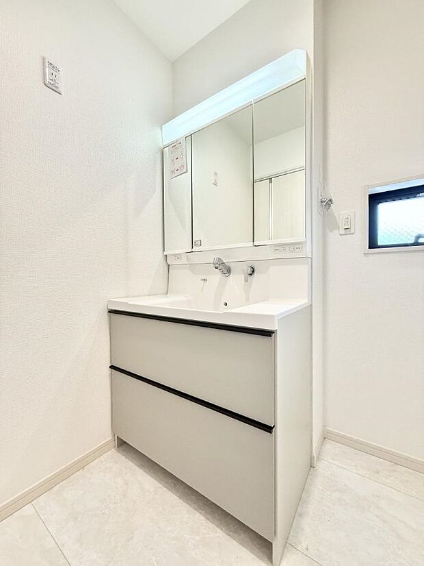 ■朝の準備がスムーズにできる広さです