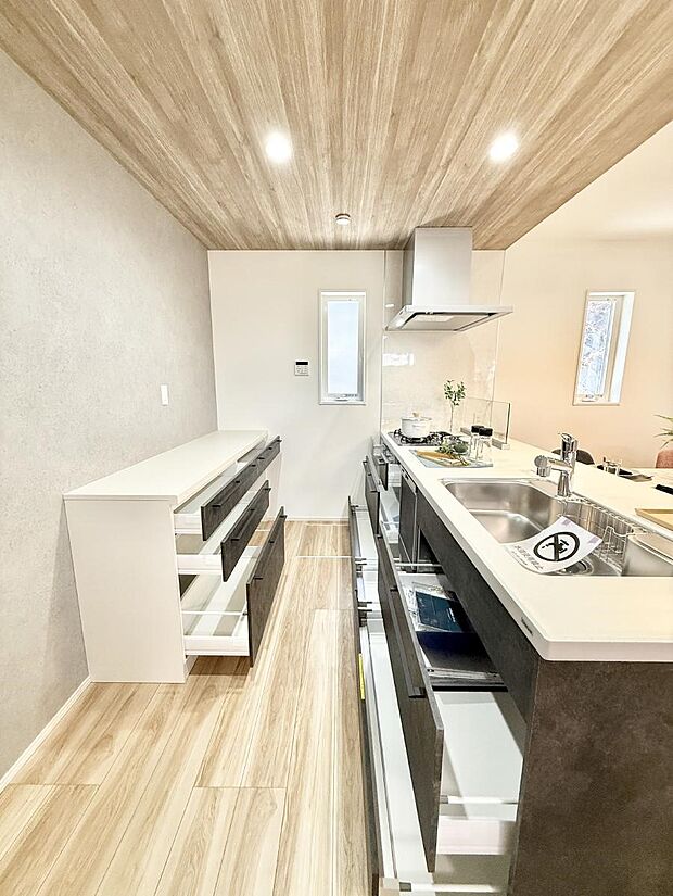 ■作る楽しみと食べる幸せを届けるキッチン