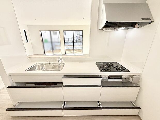 ■家族の絆を深める、温もりのあるキッチン