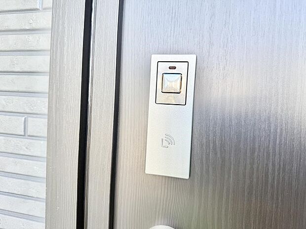 ■鍵を取り出さずに便利に操作できて快適