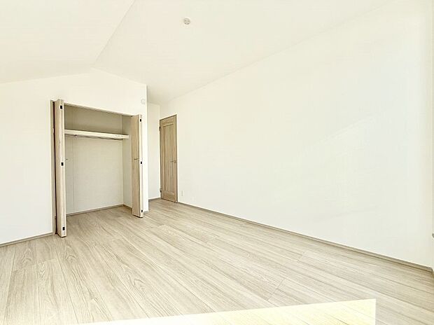 ■落ち着いた色合いのお部屋で穏やかな時間を楽しめます