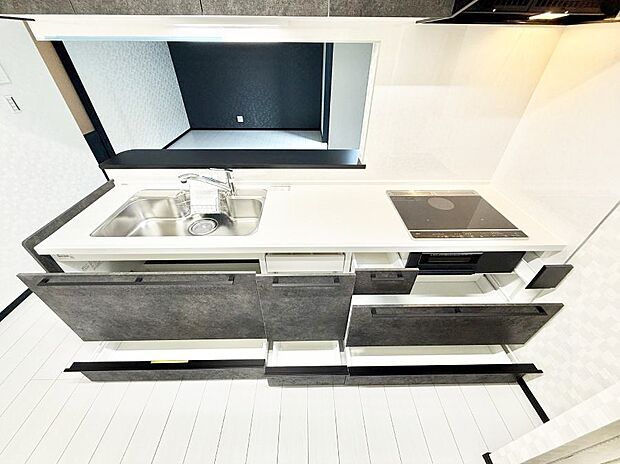 ■家族の絆を深める、温もりのあるキッチン