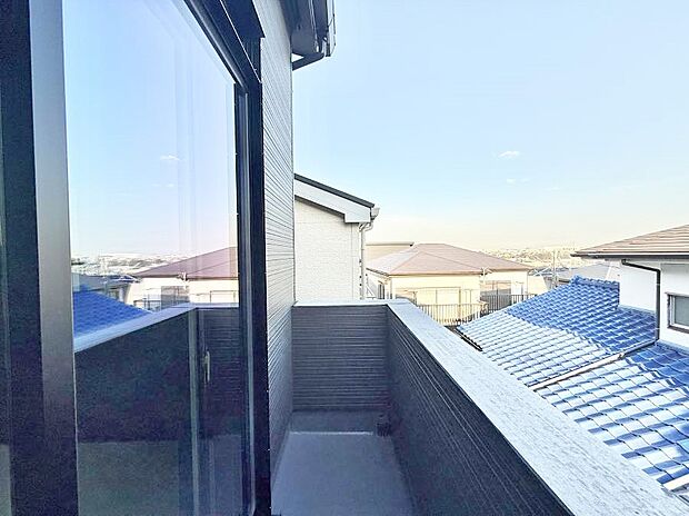 ■ 季節の移ろいを感じられる開放的な空間です