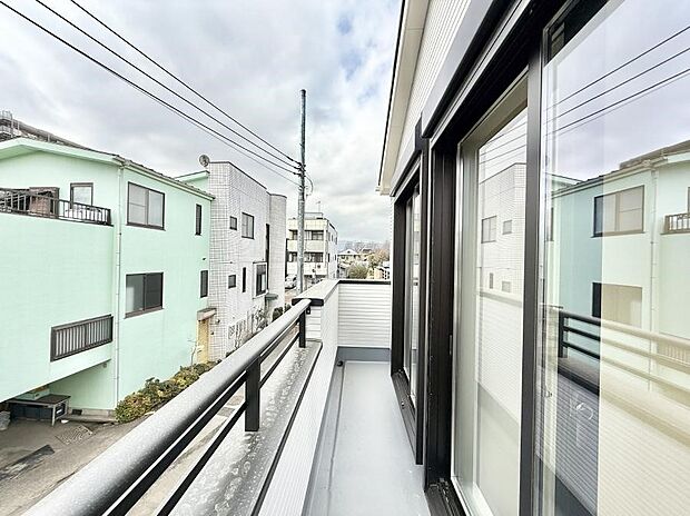 ■ 季節の移ろいを感じられる開放的な空間です