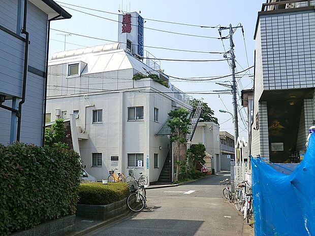 病院 300m 松岡医院