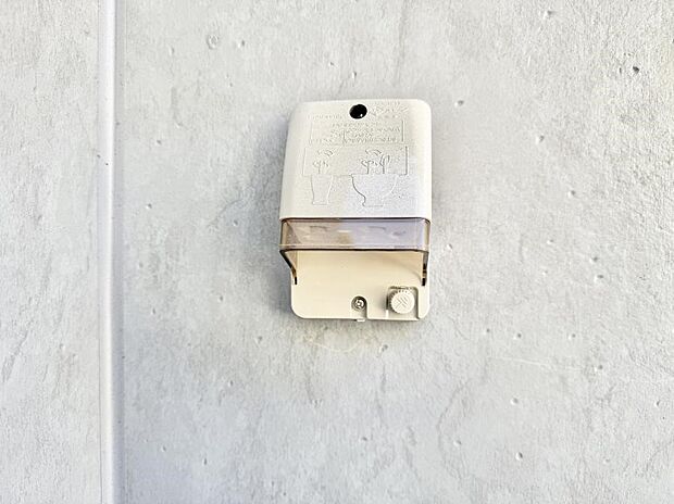 ■屋外に電源コンセントがあれば、高圧洗浄機で窓や外壁を掃除するなど便利です。