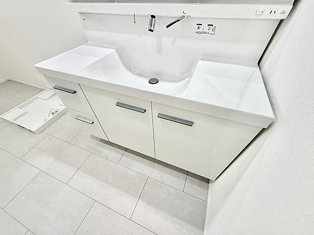 ■手洗いや顔を洗う時も快適に使える便利なシャワー