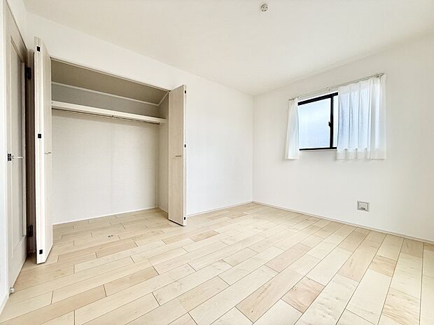 A号棟 ■落ち着いた色合いのお部屋で穏やかな時間を楽しめます