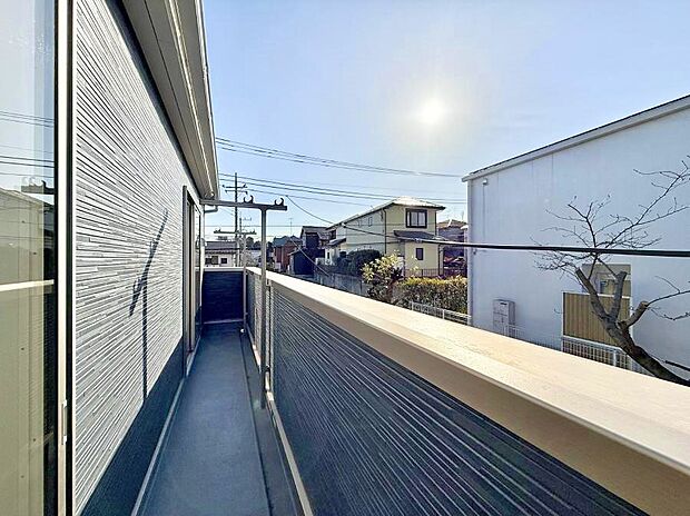 ■ 季節の移ろいを感じられる開放的な空間です